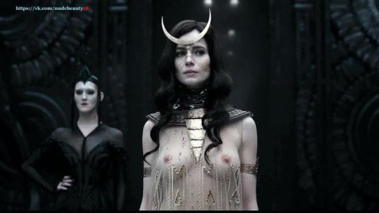 Мастер и маргарита 2024 голая