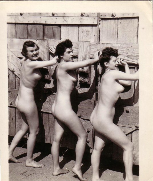 Нудистки ретро