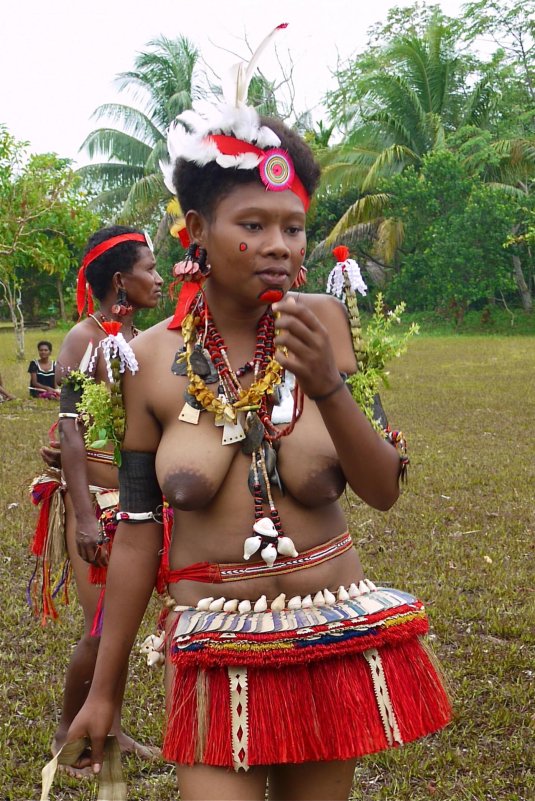 Голые племена микронезии