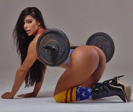 Сьюзи кортес suzy cortez