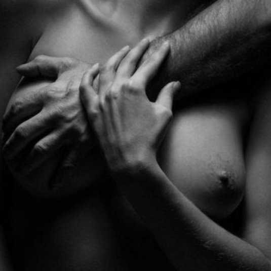 Объятия страстные