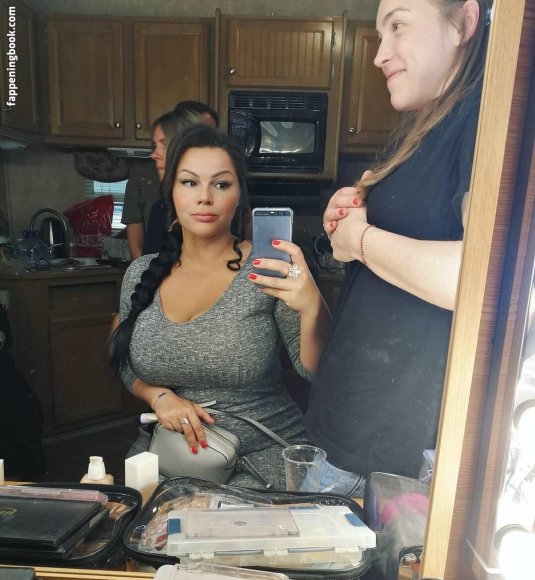 Самая большая грудь в россии