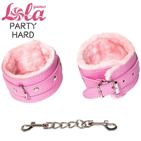 Наручники с мехом розовые