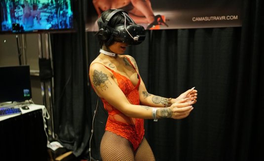 Секс в виртуальной реальности