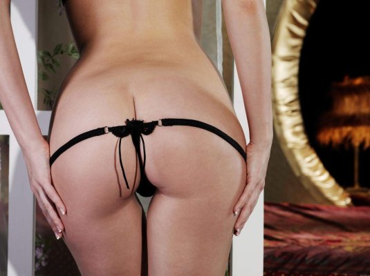 Сексуальные женские трусики
