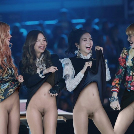 Блэк пинк голые