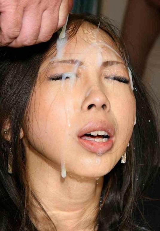 Японское буккаке в одежде