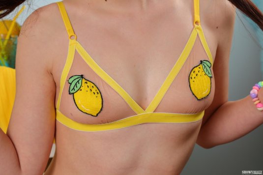 Грудь лимон