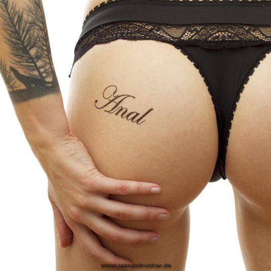 Тату для девушек на попе