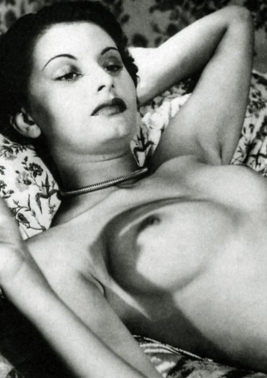 Голая софи лорен