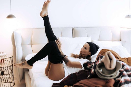 Айза анохина долматова