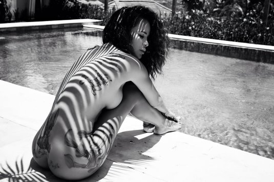 Голая фотосессия