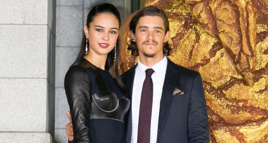 Кортни итон боги египта