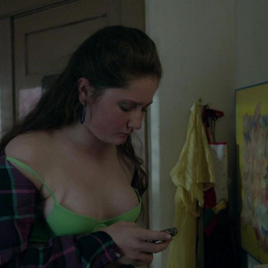 Emma kenney бесстыжие голая