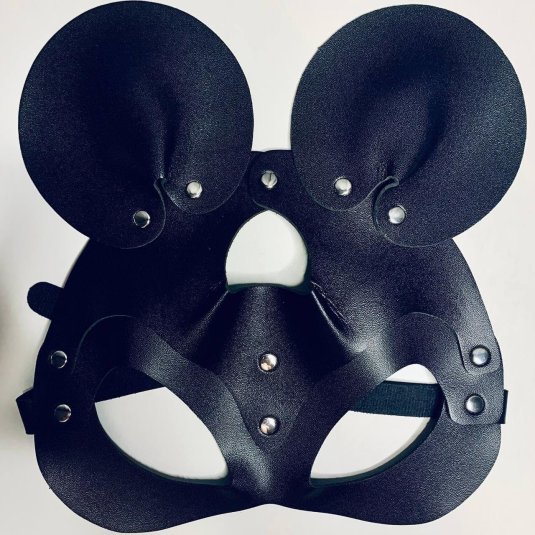 Маска кожаная