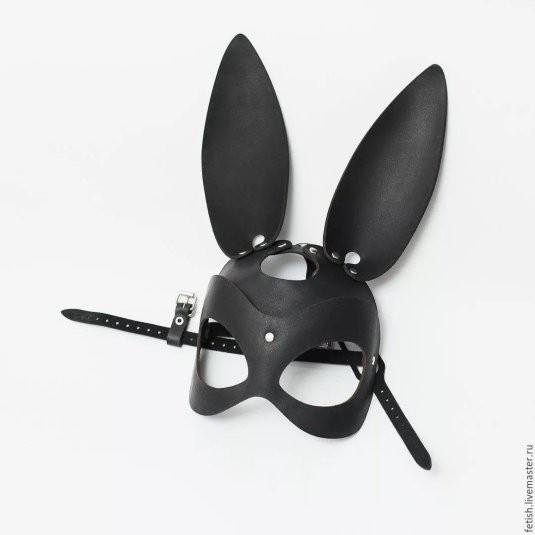 Кожаная маска кролика