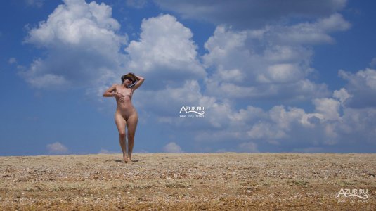 Голые нудистки пляж дюны